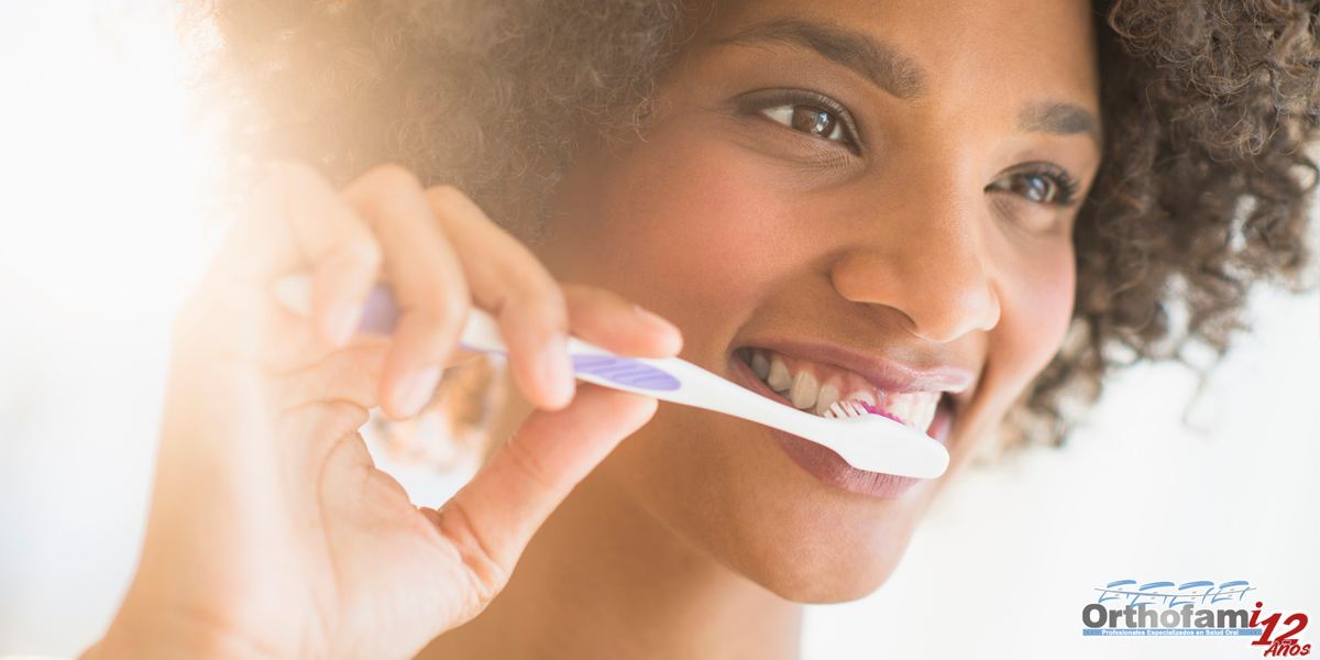 orthofami-odontologia-cali-ortodoncia-blog-dental-salud-bucal-encias-sangrado-encias-sangrantes-02 orthofami-odontologia-cali-ortodoncia-blog-dental-salud-bucal-encias-sangrado-encias-sangrantes-02